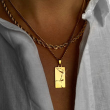 Load image into Gallery viewer, Cracked Plate Pendant (Gold)
